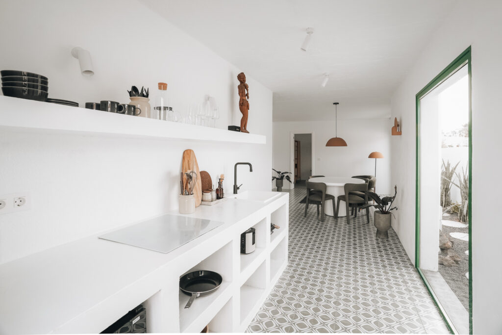 Apartment Alegranza kitchen and room